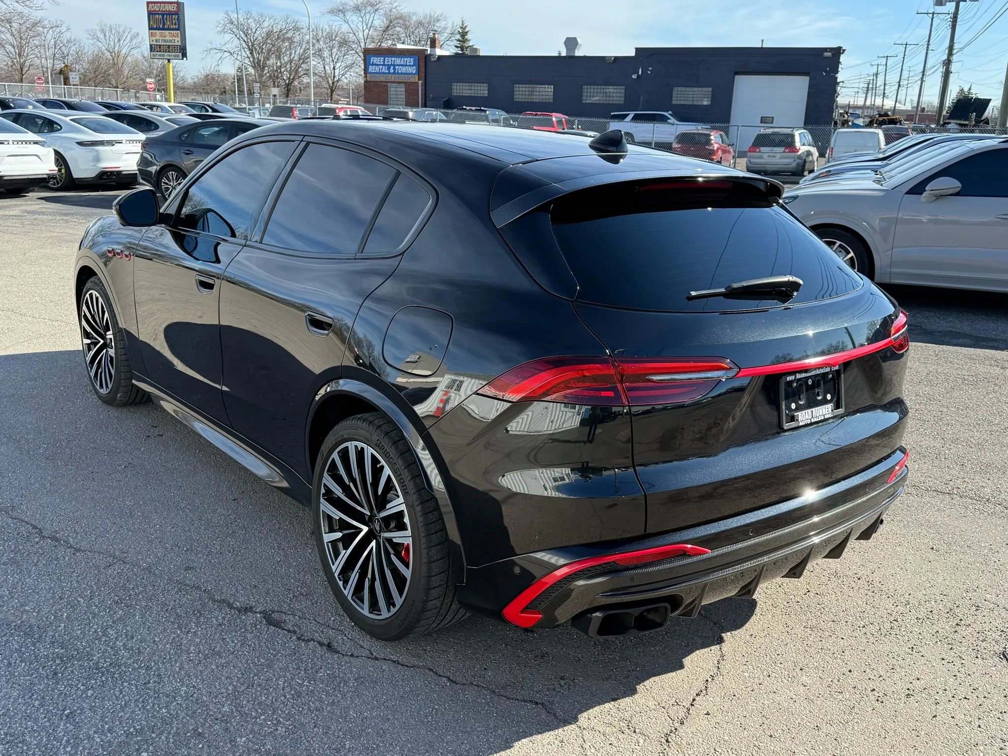 Used 2024 Maserati Grecale Trofeo image 8