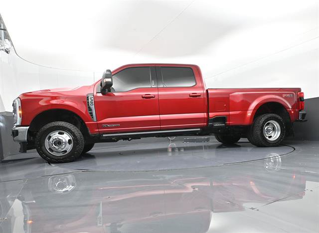 Used 2024 Ford F350 Lariat w/ Lariat Ultimate Package AWD/4WD image 39