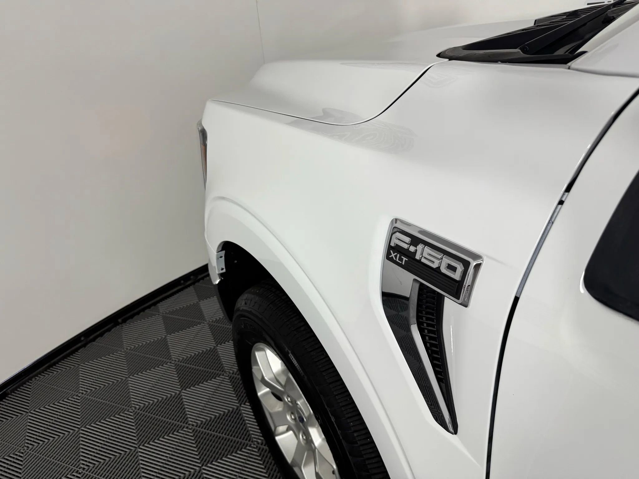Used 2023 Ford F150 XLT w/ Equipment Group 301A Mid AWD/4WD image 22