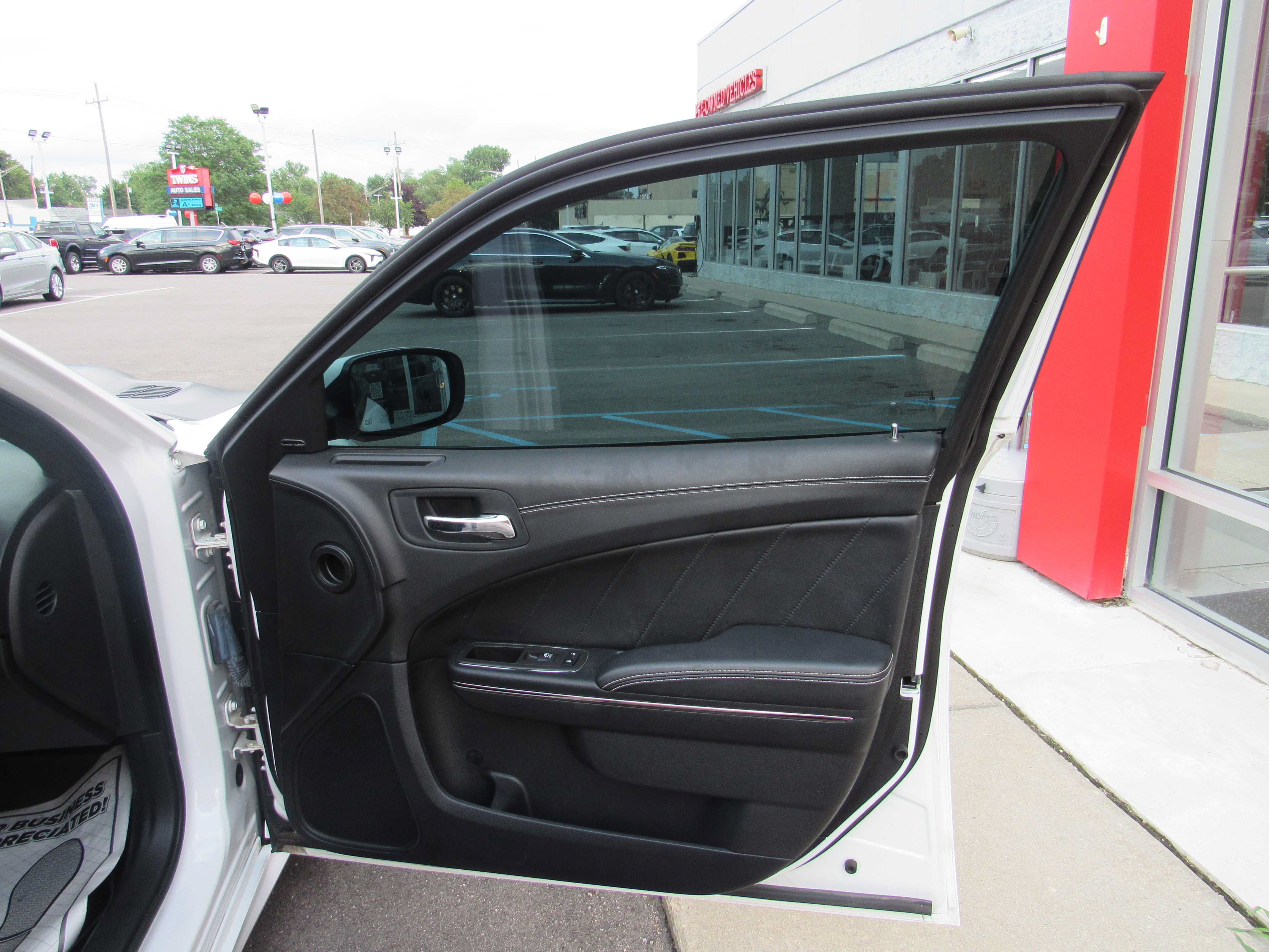 Used 2021 Dodge Charger SRT Hellcat RWD image 10