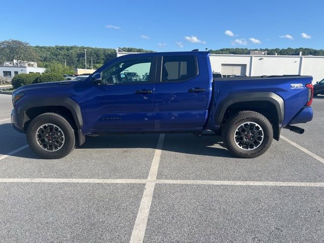 Certified 2025 Toyota Tacoma TRD Off-Road w/ TRD Off Road Upgrade Package AWD/4WD image 5