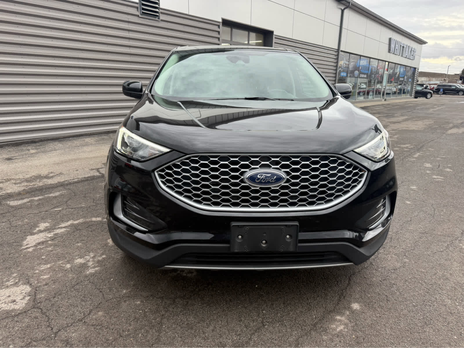 Used 2024 Ford Edge SEL image 3