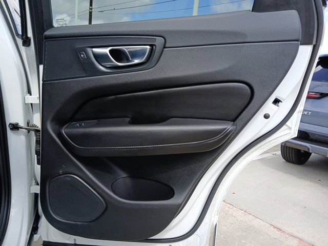 Used 2021 Volvo XC60 T6 Inscription w/ Advanced Package image 12