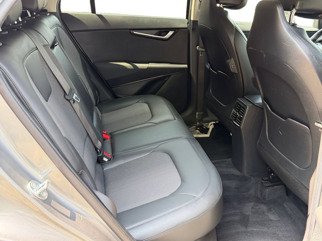 Certified 2023 Kia Niro EX FWD image 9
