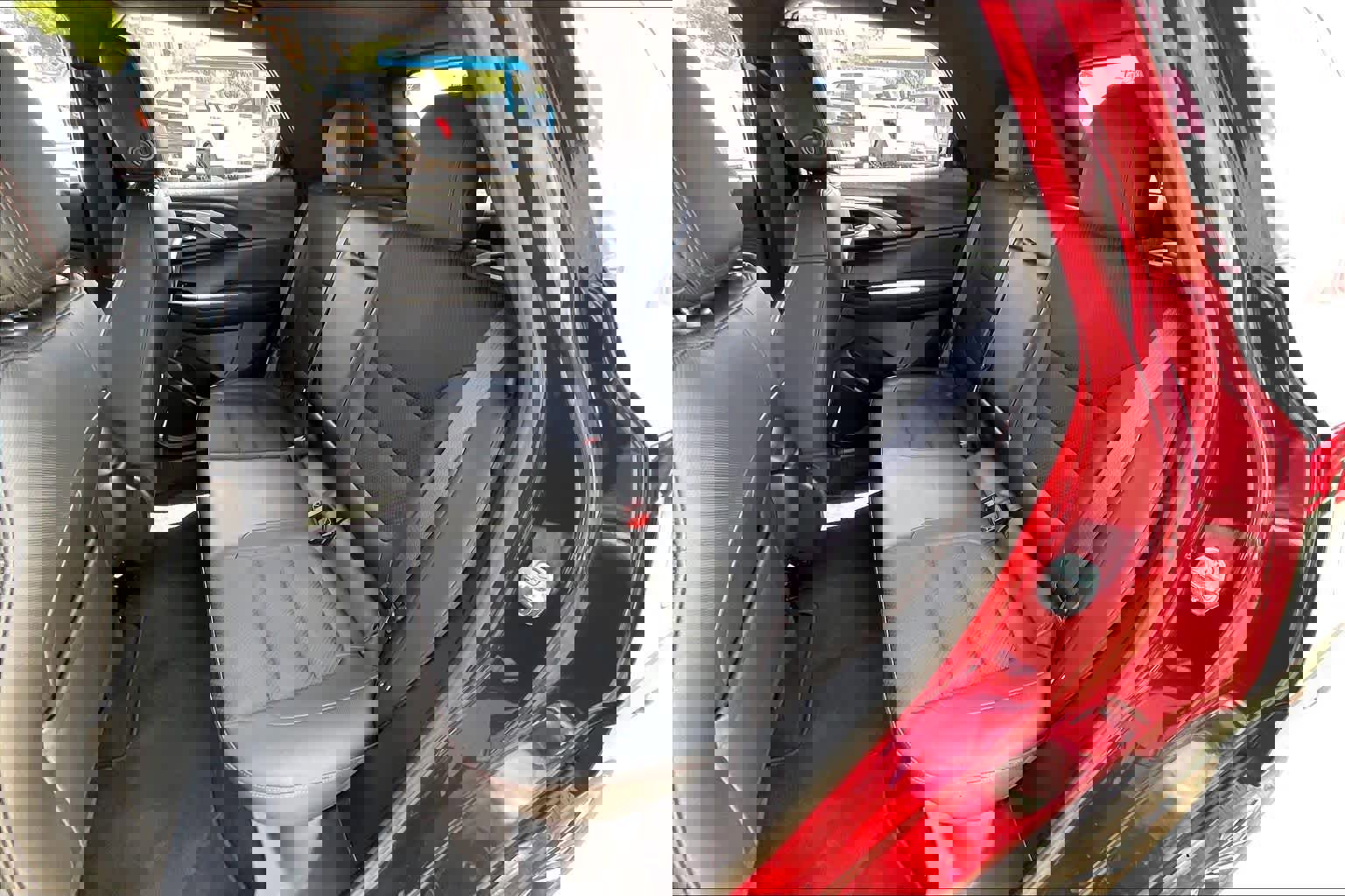 Used 2021 Chevrolet TrailBlazer RS w/ Technology Package FWD image 20