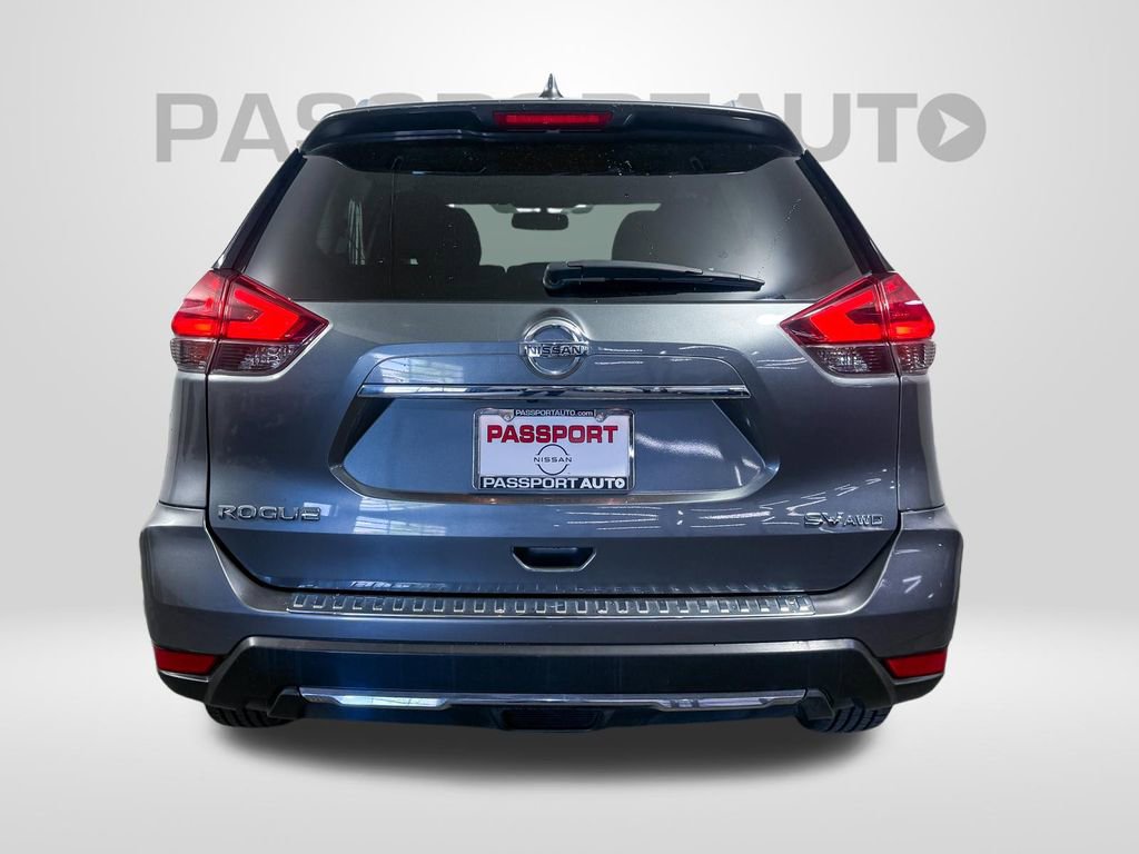 Used 2017 Nissan Rogue SV w/ SV Premium Package AWD/4WD image 7