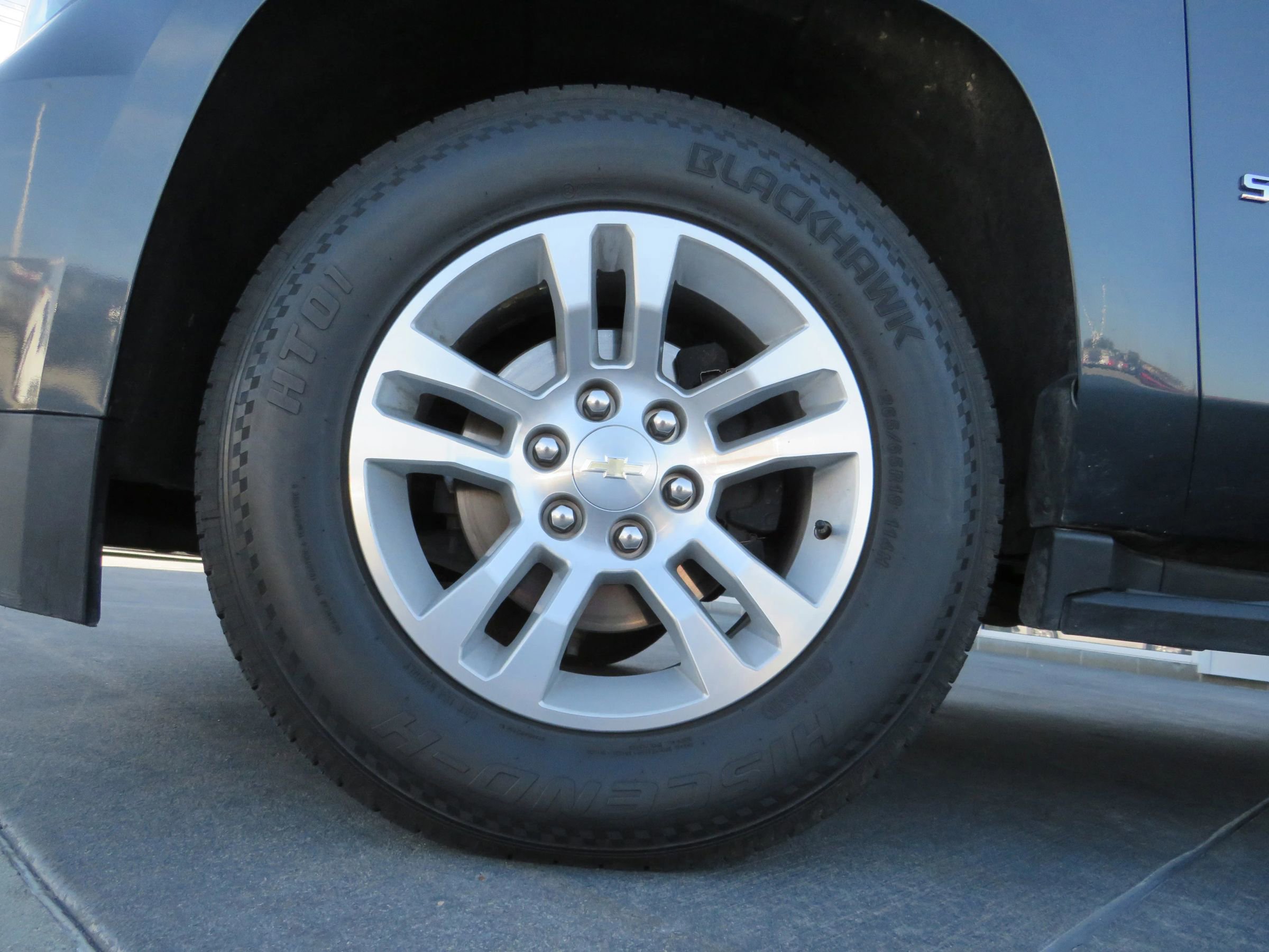 Used 2020 Chevrolet Suburban LT AWD/4WD image 52