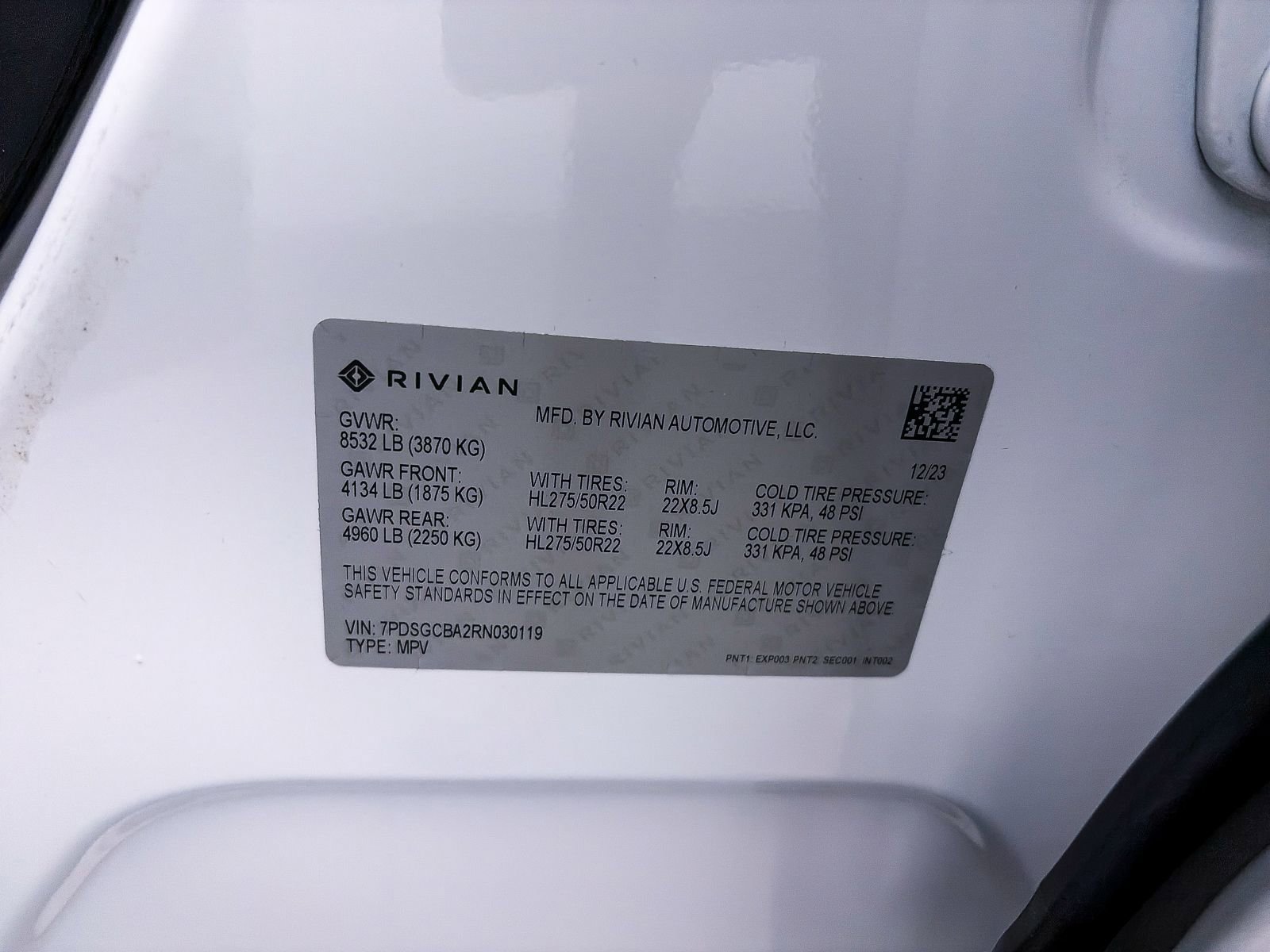 Used 2024 Rivian R1S Adventure AWD/4WD image 37