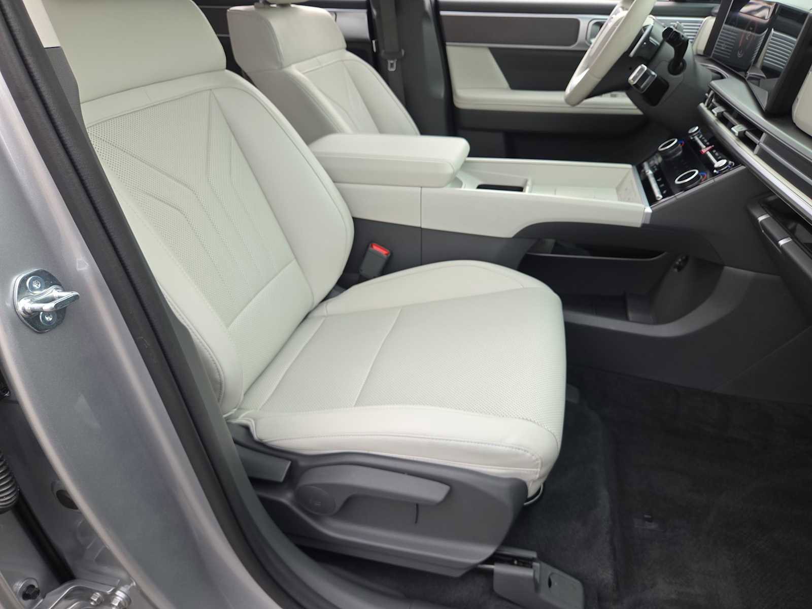 New 2026 Hyundai Santa Fe SEL FWD image 21
