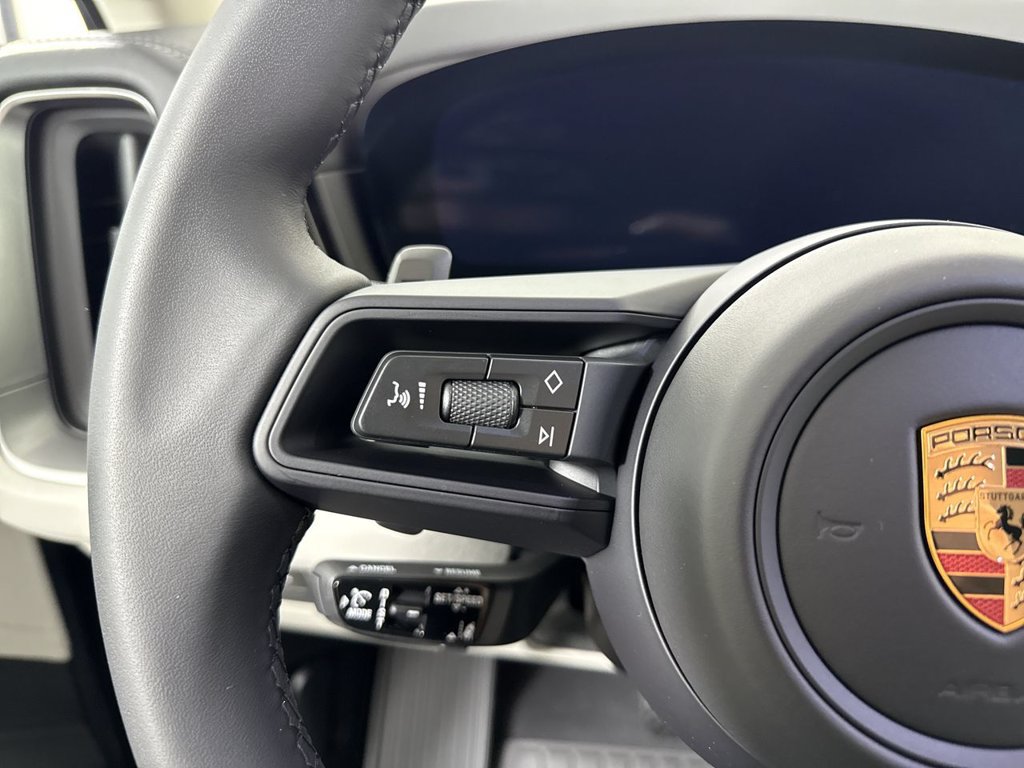 New 2026 Porsche Cayenne E-Hybrid AWD/4WD image 38