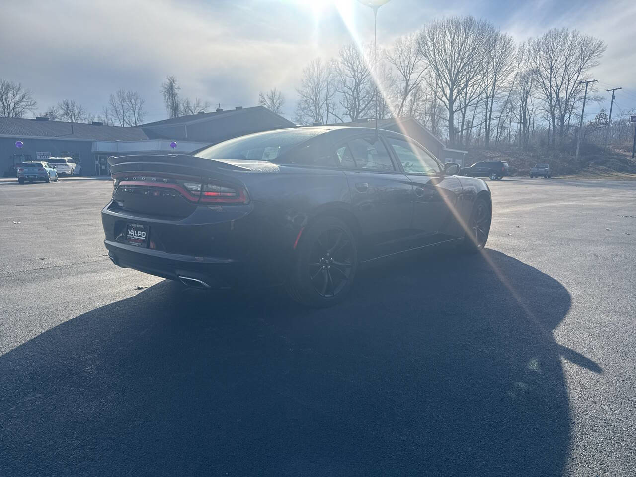 Used 2018 Dodge Charger SXT w/ Blacktop Package image 7