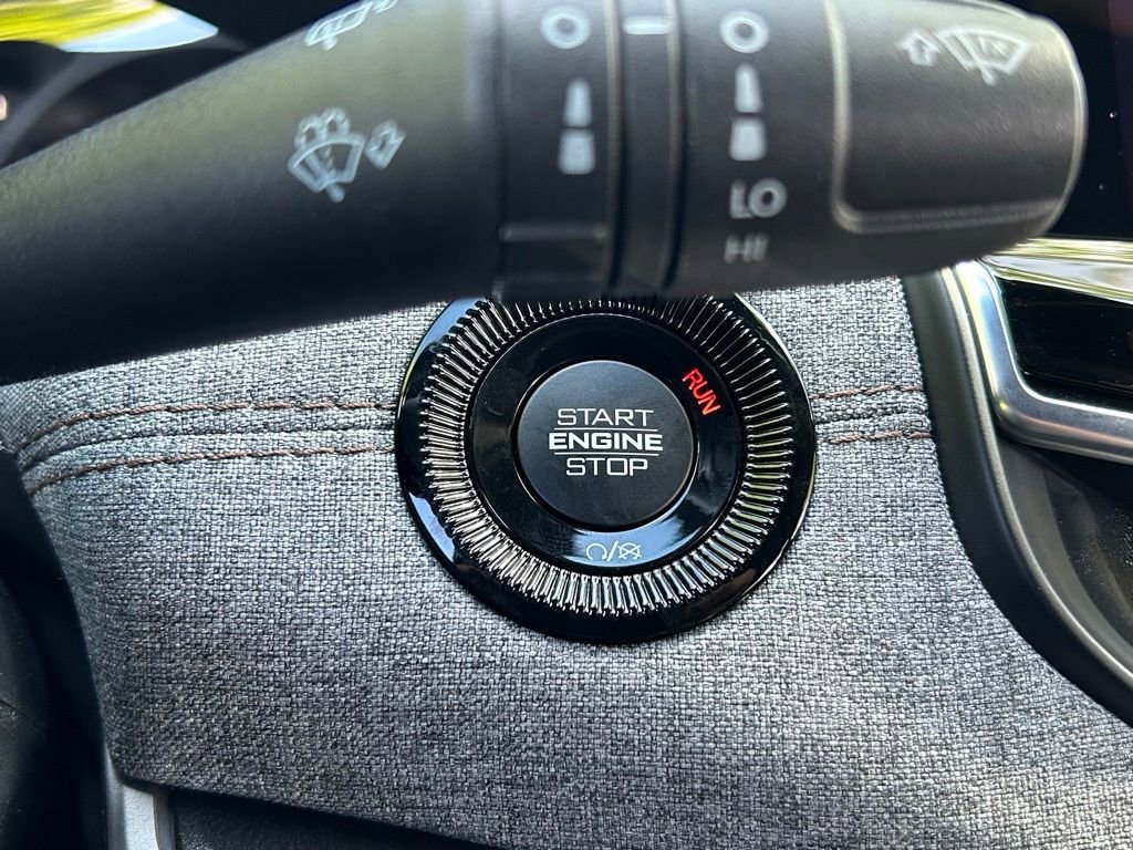 Used 2024 Jeep Compass Latitude image 45