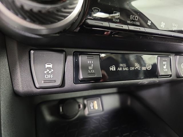 New 2025 Toyota RAV4 XLE image 29