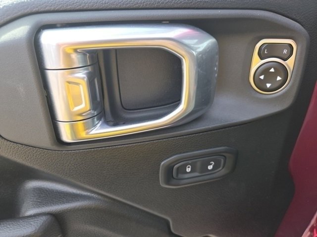 Used 2024 Jeep Wrangler Sport S AWD/4WD image 30