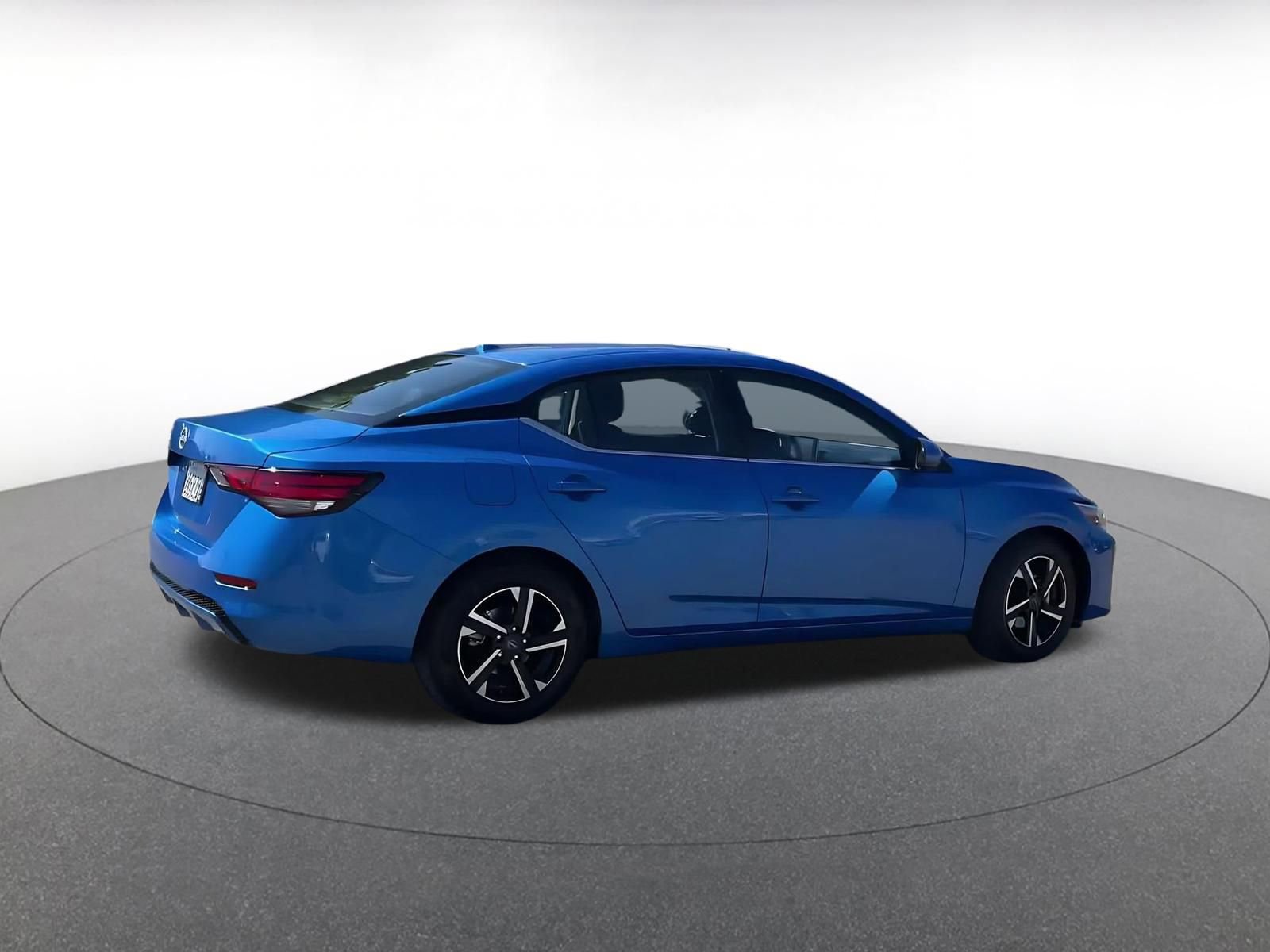 Used 2025 Nissan Sentra SV image 14