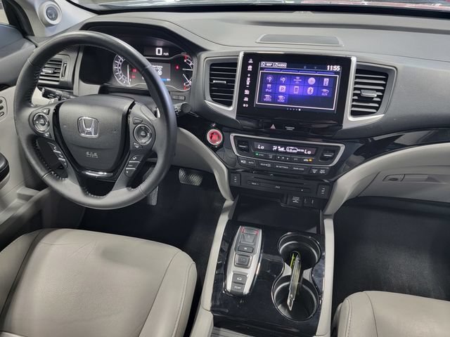 Used 2017 Honda Pilot Touring image 29