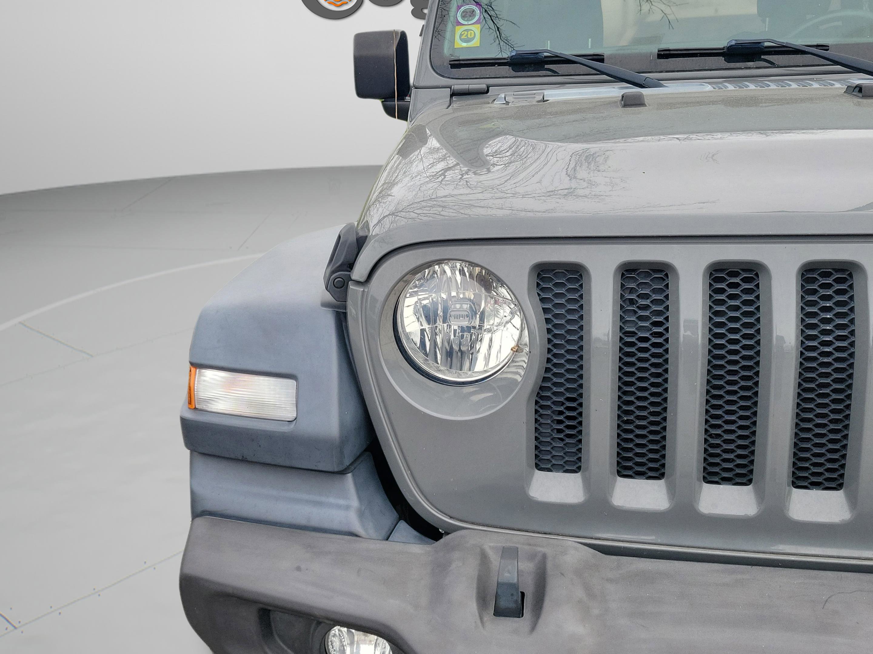 Used 2018 Jeep Wrangler Unlimited Sport S image 9