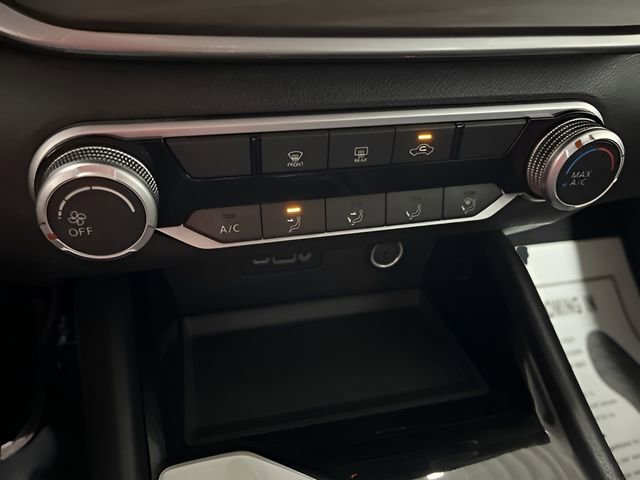 Used 2024 Nissan Altima 2.5 SV image 22