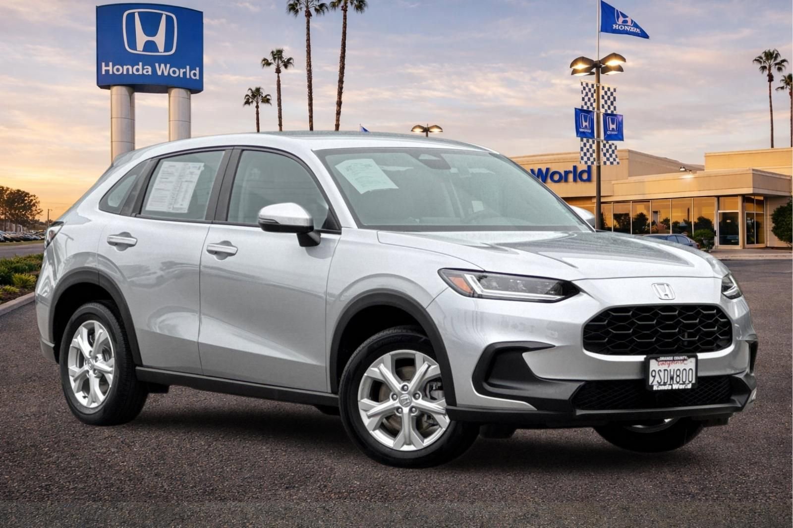 Certified 2025 Honda HR-V LX image 2