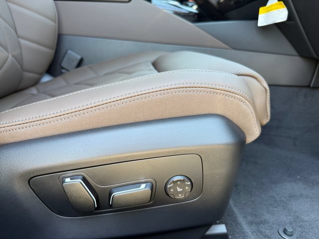 New 2027 BMW 550e xDrive AWD/4WD image 17