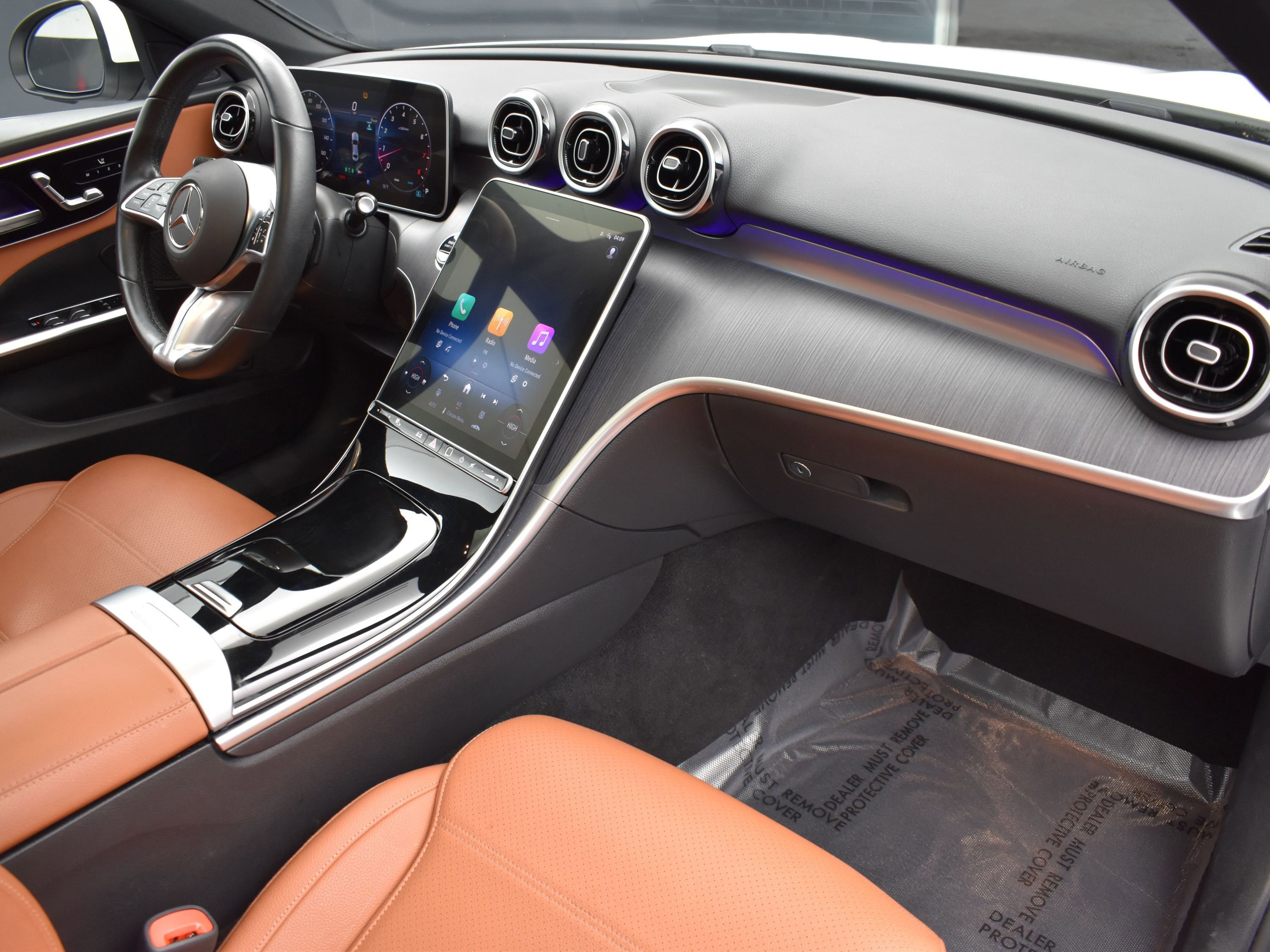 Used 2025 Mercedes-Benz C 300 4MATIC Sedan image 19