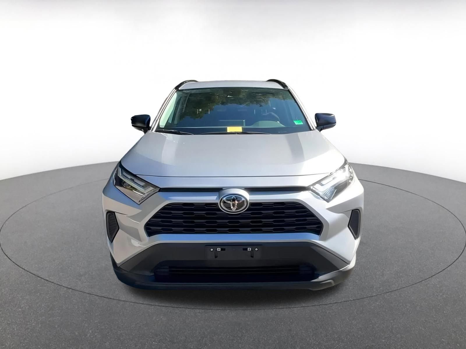 Used 2025 Toyota RAV4 LE image 4