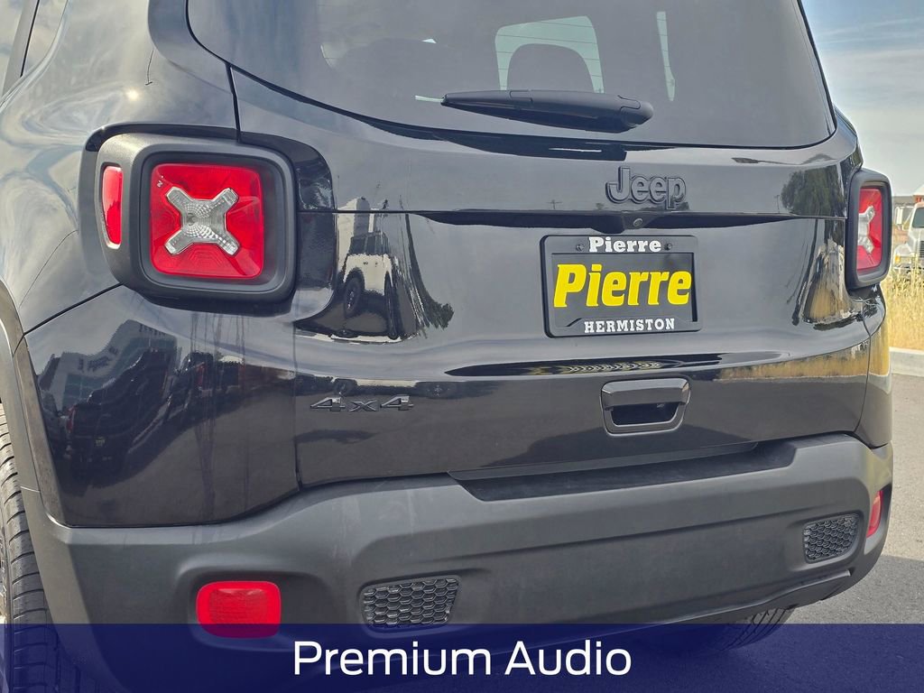 Used 2023 Jeep Renegade Altitude w/ Sun/Sound Group AWD/4WD image 8