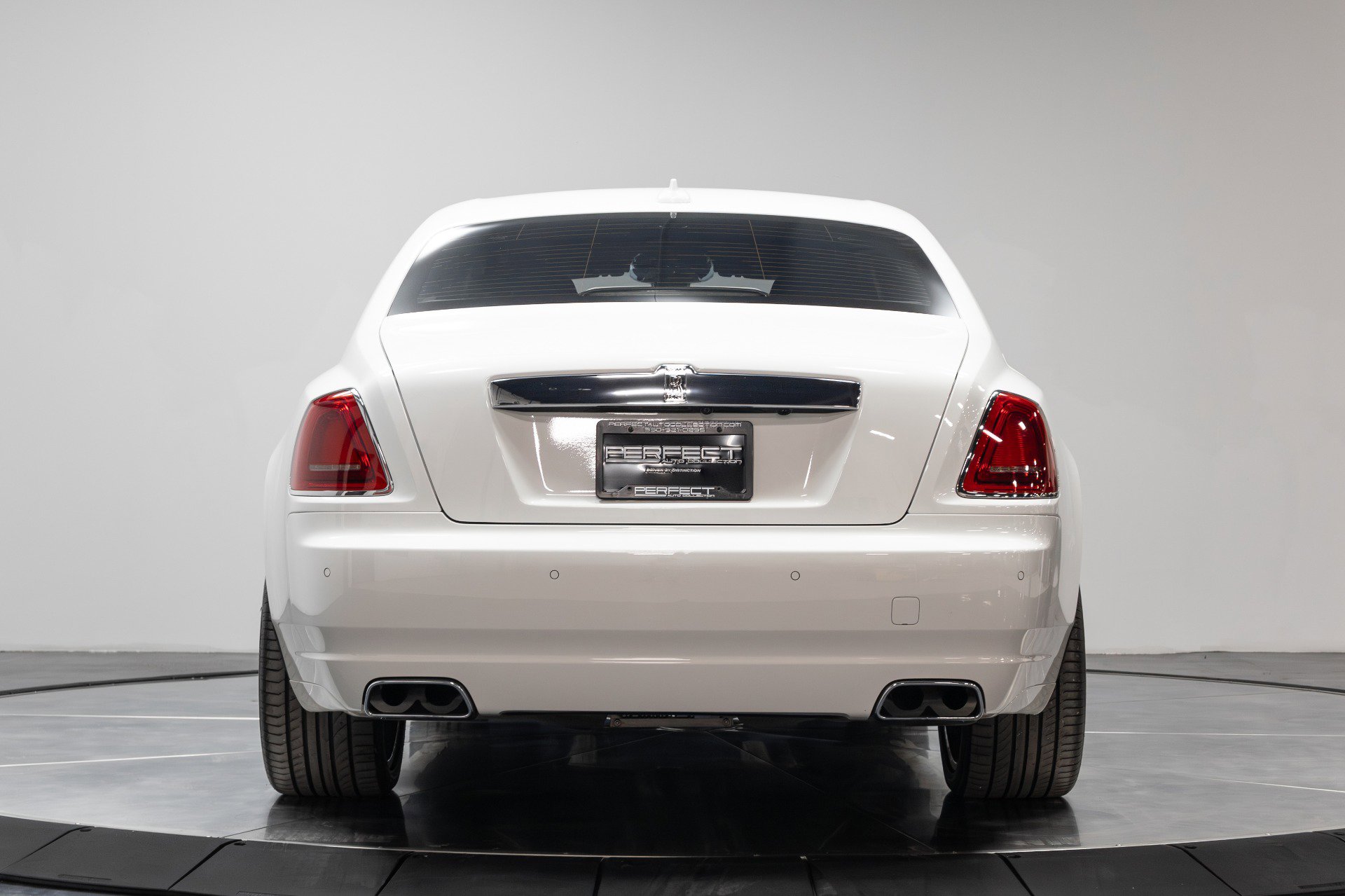 Used 2016 Rolls-Royce Ghost image 30