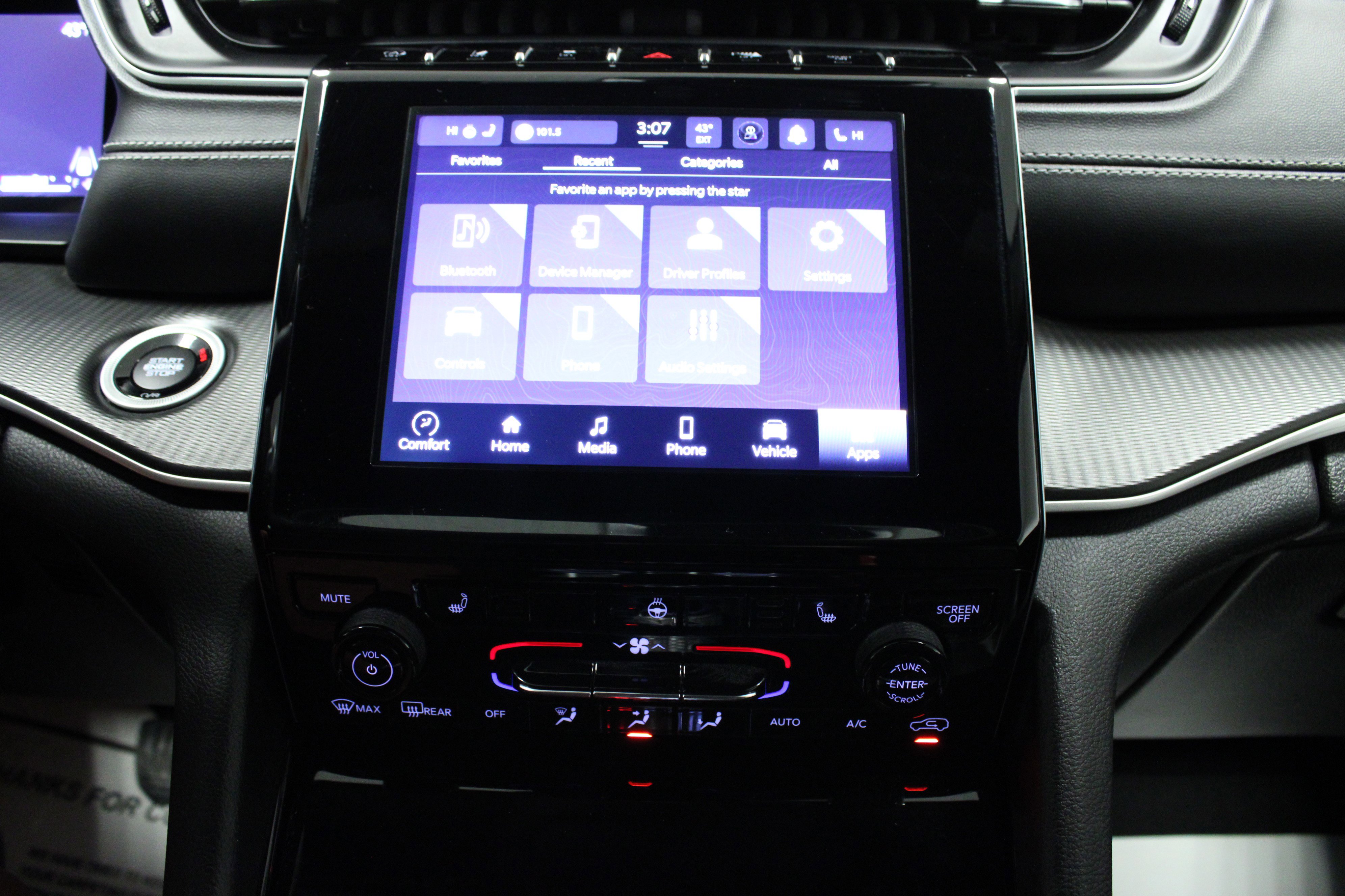 Used 2023 Jeep Grand Cherokee L Laredo image 23