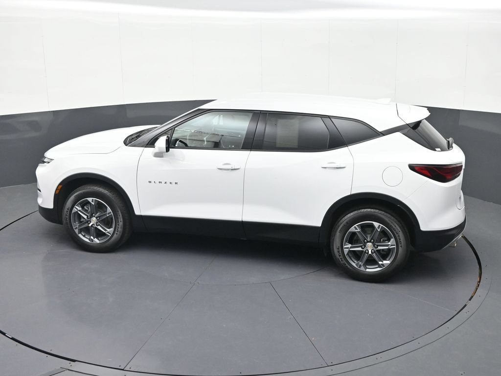 Used 2023 Chevrolet Blazer LT AWD/4WD image 22