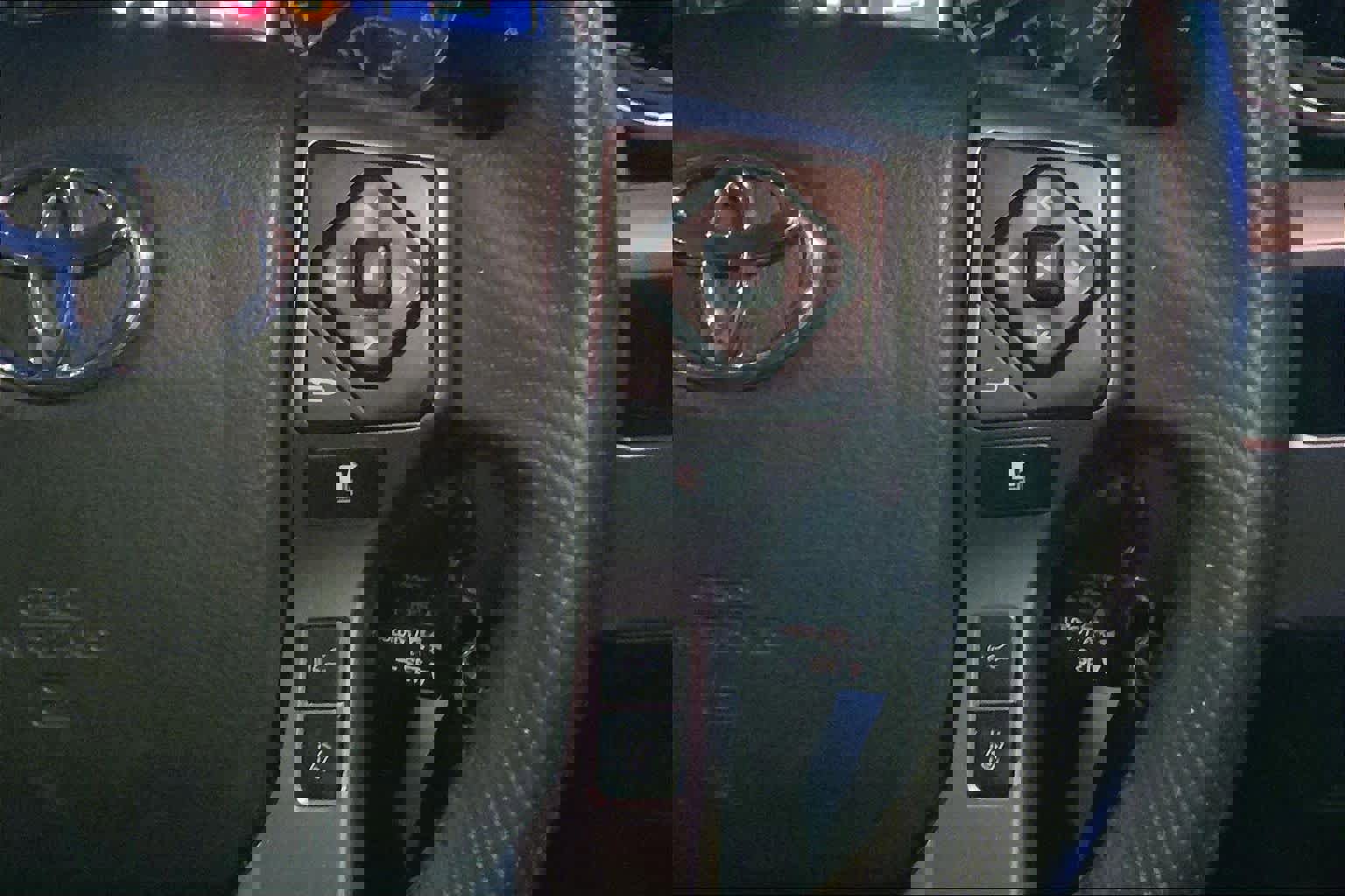 Used 2021 Toyota Tacoma SR5 image 23