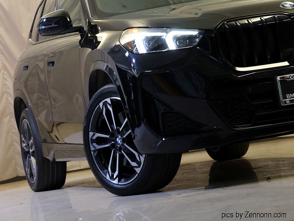 Used 2023 BMW X1 xDrive28i w/ Premium Package AWD/4WD image 4