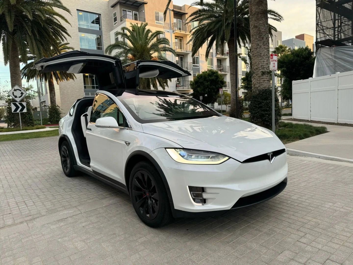 Used 2020 Tesla Model X Long Range AWD/4WD image 42