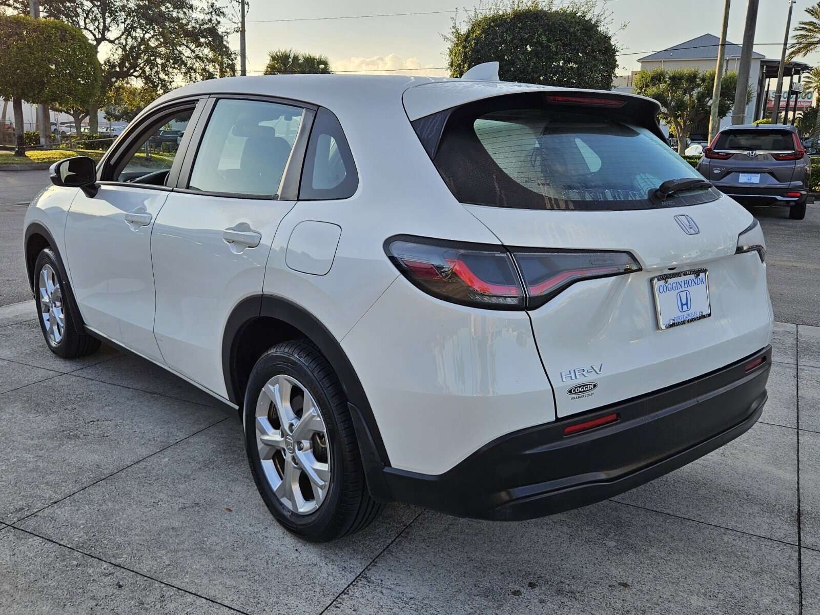 Certified 2023 Honda HR-V LX image 7