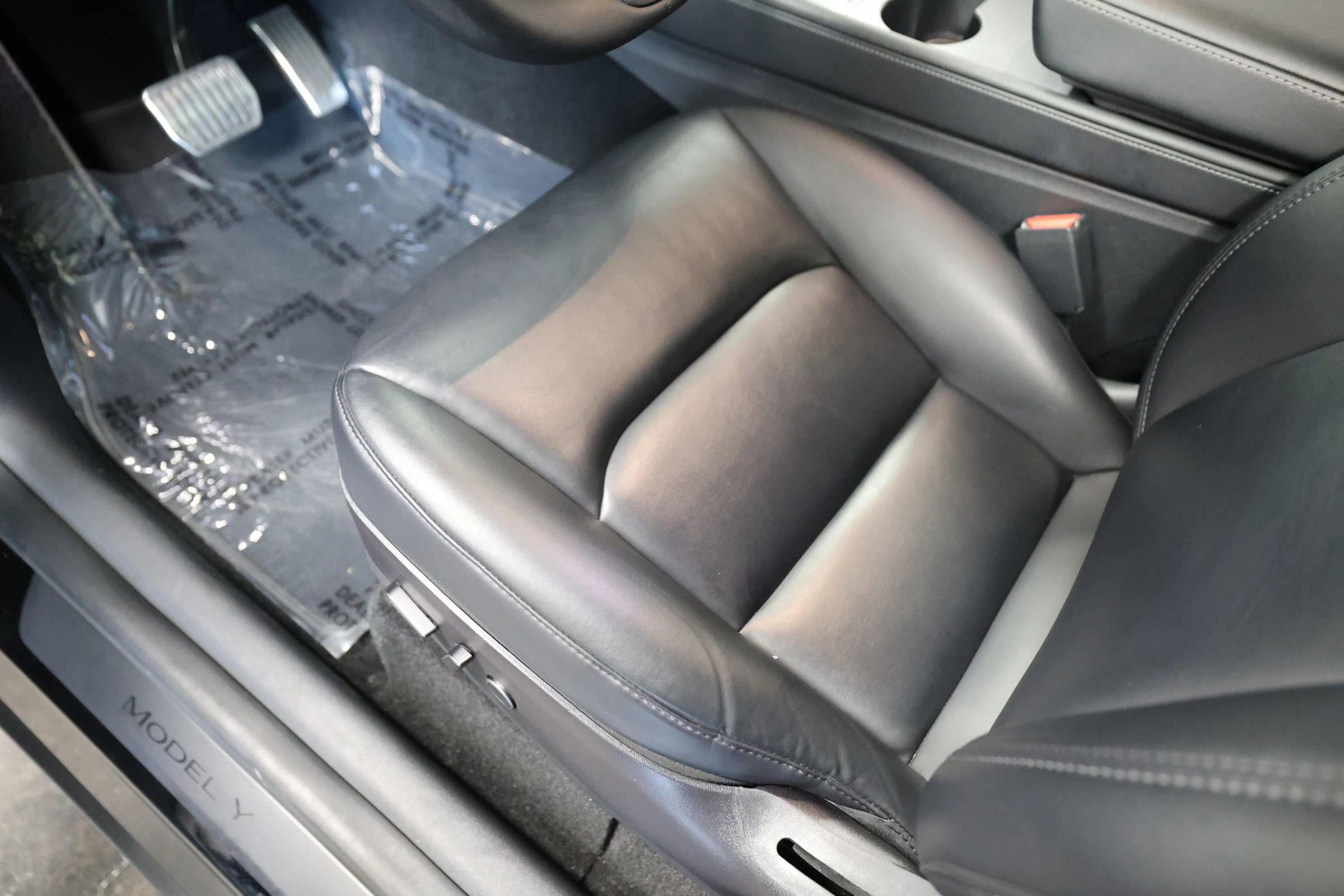 Used 2021 Tesla Model Y Long Range image 31