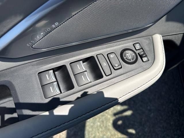 Used 2023 Acura RDX AWD w/ Advance Package image 8