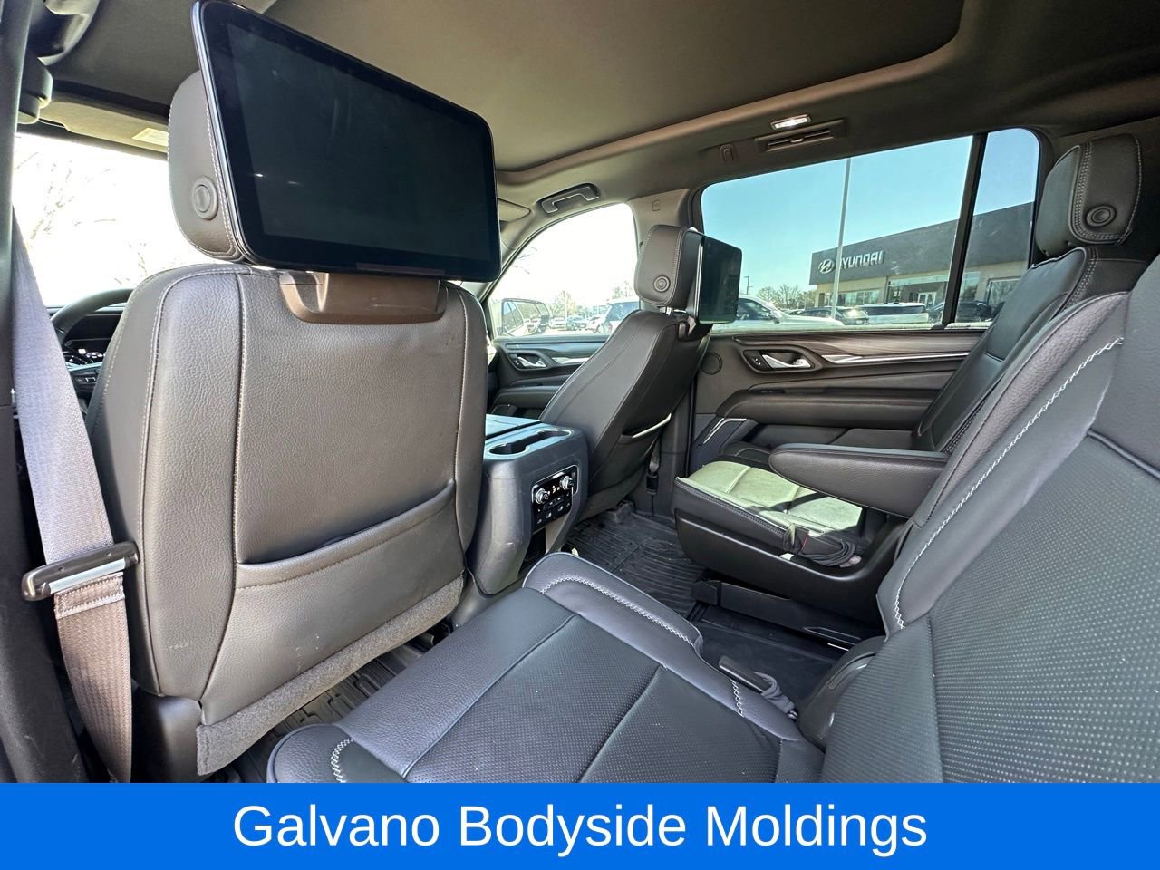 Used 2021 GMC Yukon XL Denali w/ Denali Ultimate Package image 21