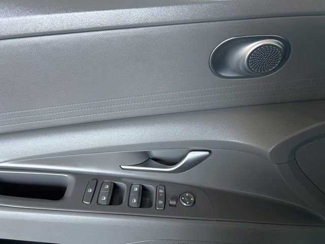 Certified 2026 Hyundai Elantra SE image 13