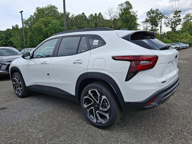 New 2025 Chevrolet Trax RS w/ Driver Confidence Package image 3