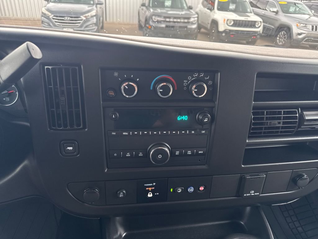 Used 2023 GMC Savana 3500 w/ Driver Convenience Package RWD image 17