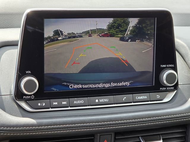 Used 2024 Nissan Rogue SV FWD image 22