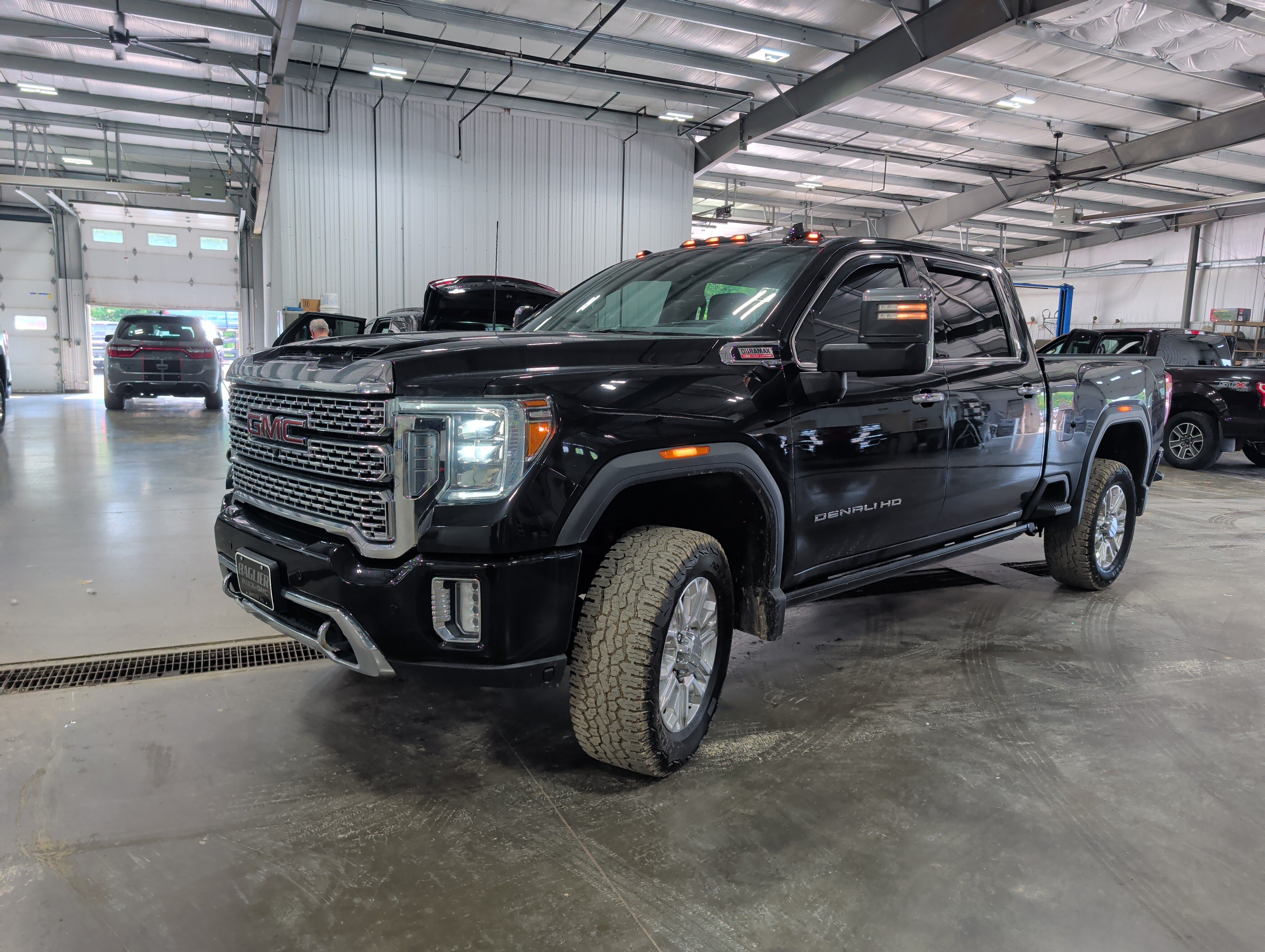 Used 2022 GMC Sierra 2500 Denali w/ Denali Ultimate Package AWD/4WD image 6
