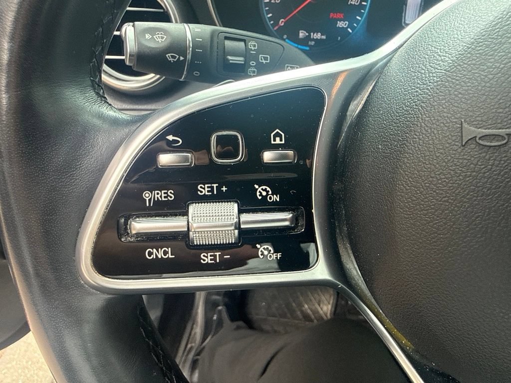 Used 2020 Mercedes-Benz GLC 300 4MATIC image 19