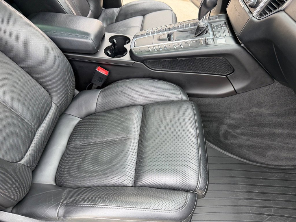 Used 2017 Porsche Macan GTS image 27