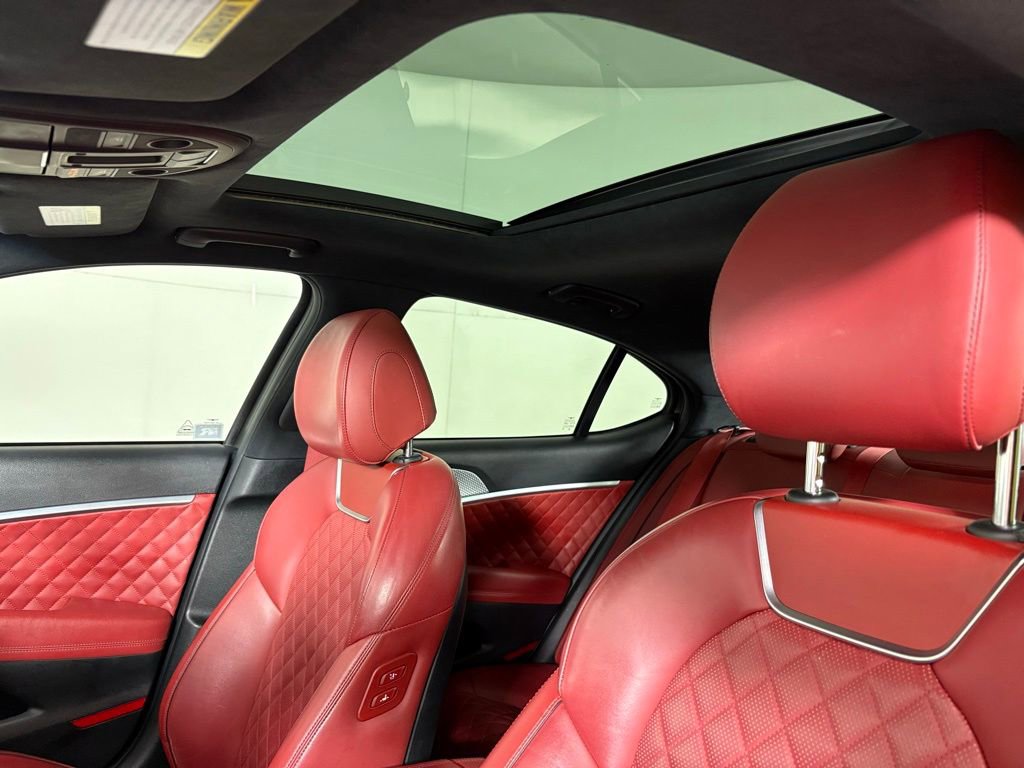 Used 2022 Genesis G70 3.3T Launch Edition image 22