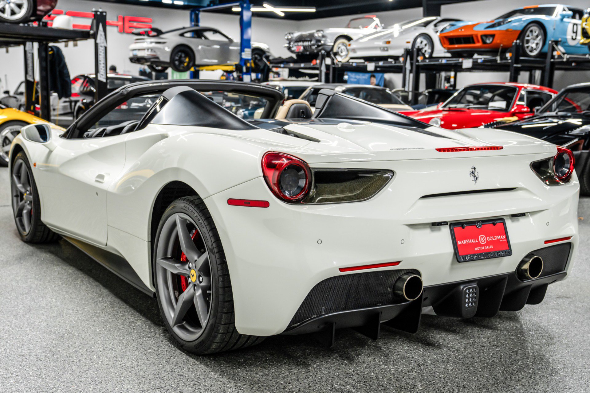 Used 2018 Ferrari 488 Spider image 6