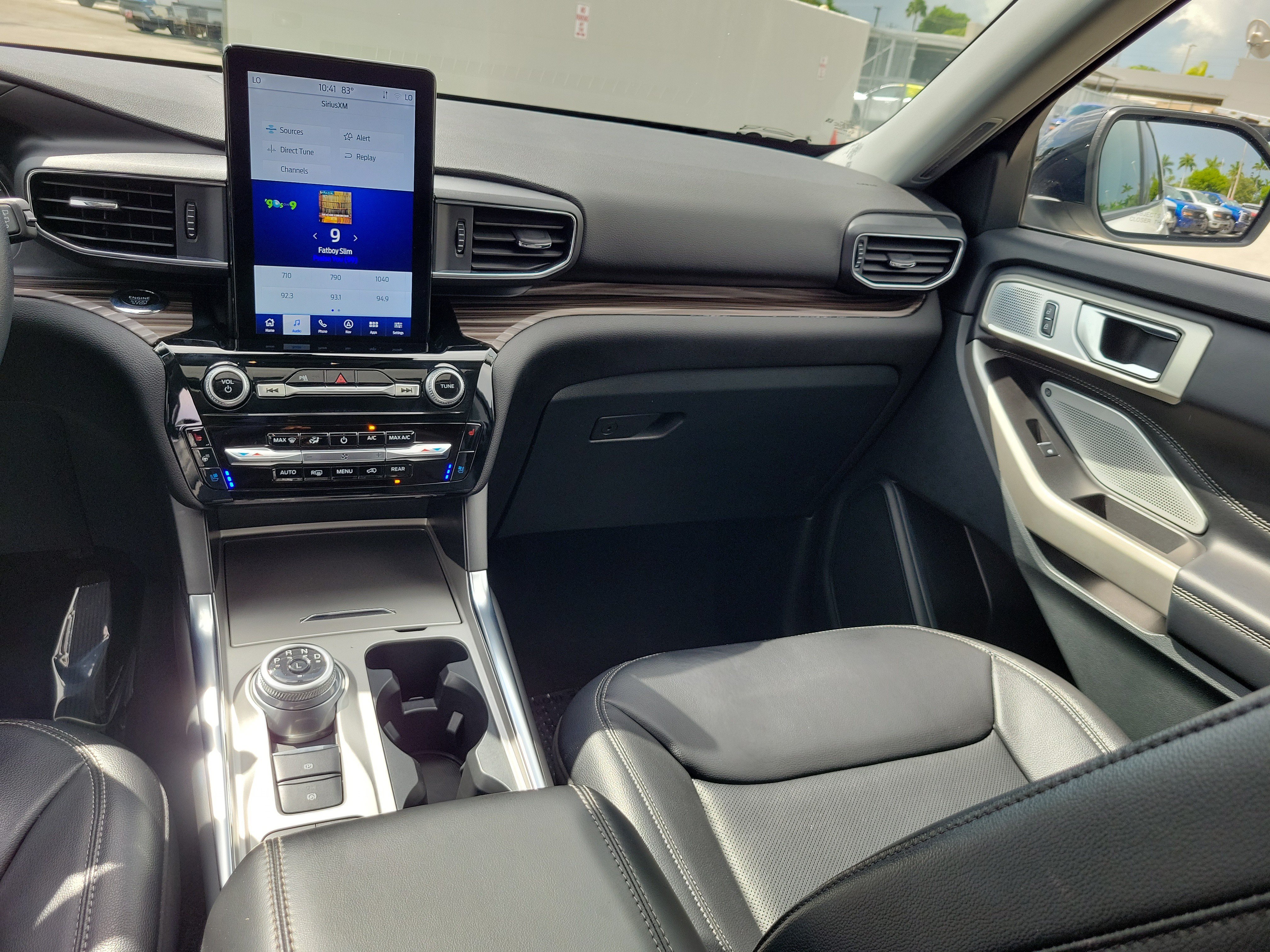 Certified 2023 Ford Explorer Limited w/ Limited Technology Package RWD image 19