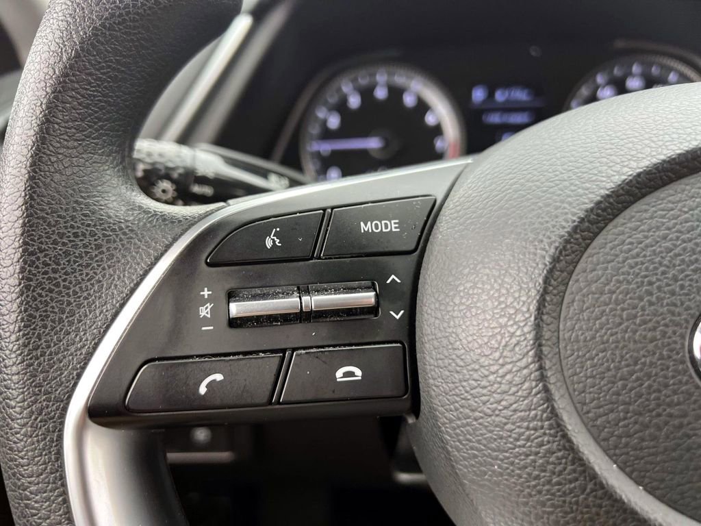 Certified 2022 Hyundai Sonata SE w/ Cargo Package image 24