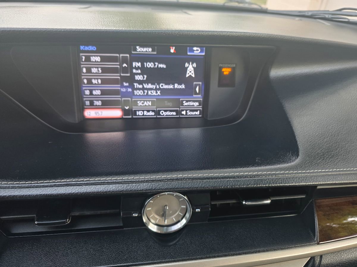 Used 2015 Lexus ES 350 w/ Premium Package FWD image 35
