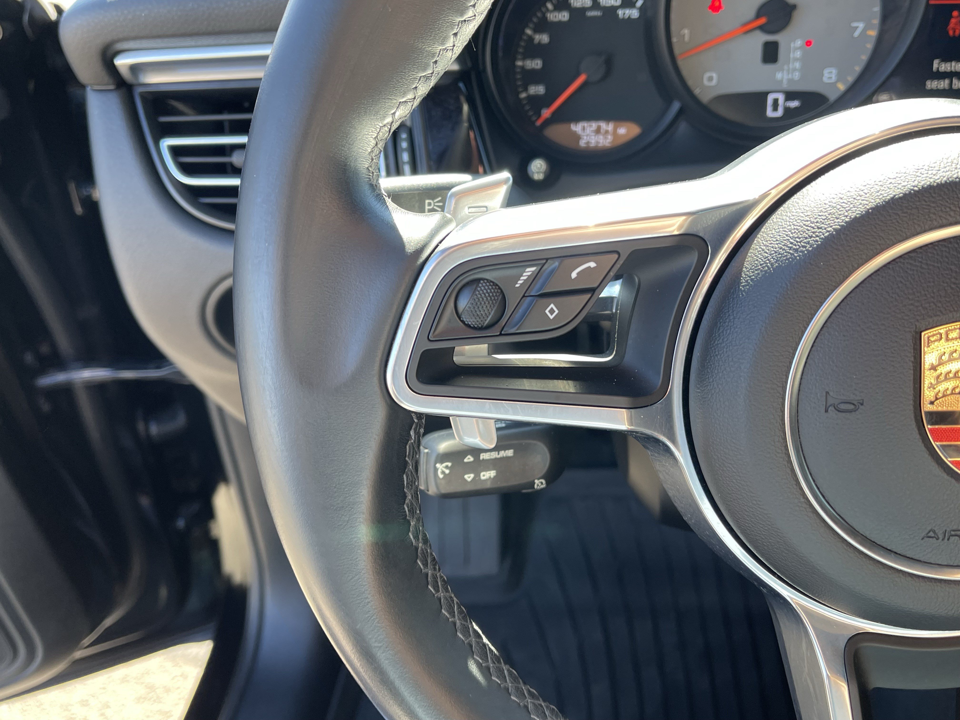 Used 2019 Porsche Macan S AWD/4WD image 23